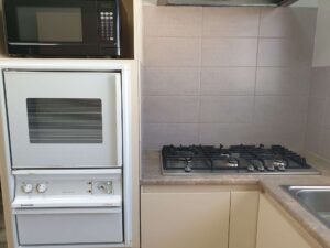 Comfortable cottage – oven & stove
